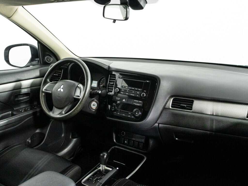 Mitsubishi Outlander с пробегом — 2018 год. Фото: #7