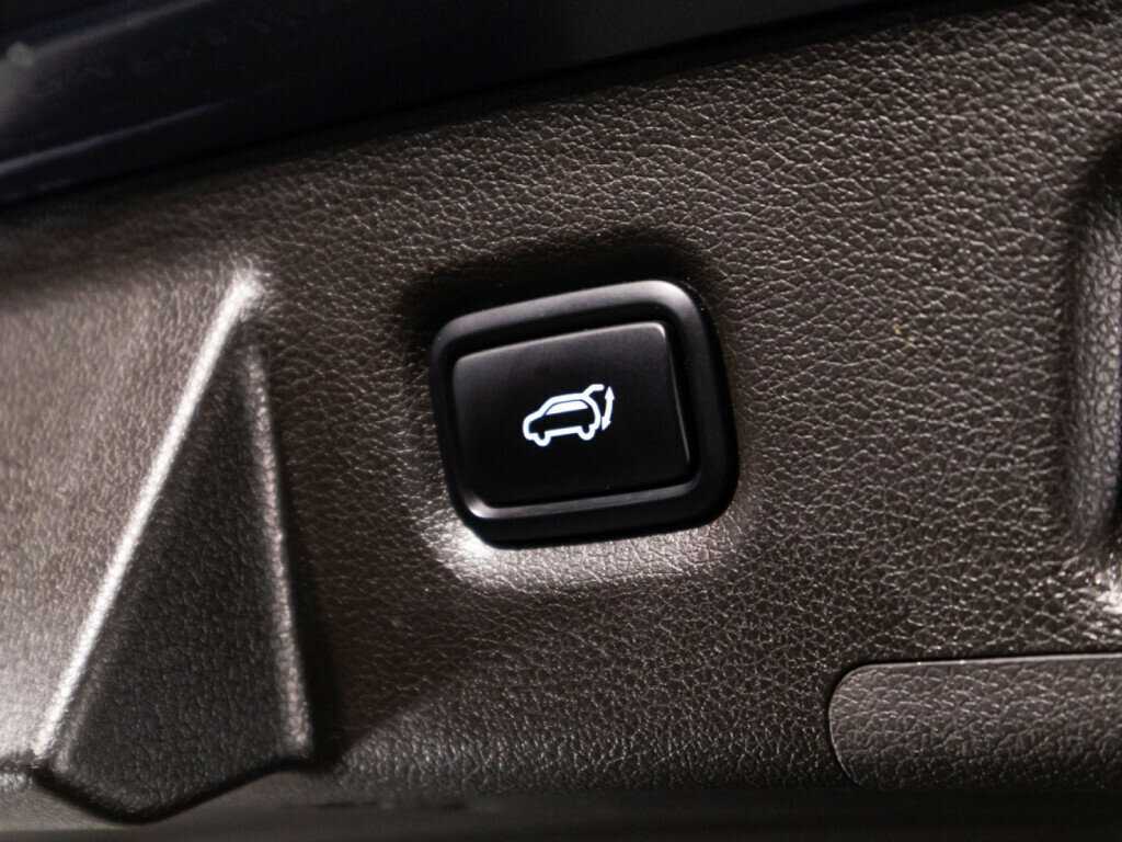 Hyundai Santa Fe с пробегом — 2019 год. Фото: #15