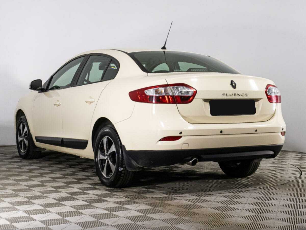 Renault Fluence с пробегом — 2013 год. Фото: #6