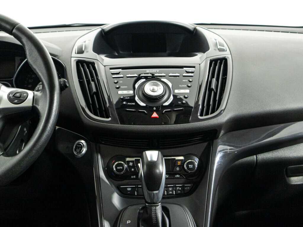 Ford Kuga с пробегом — 2014 год. Фото: #13