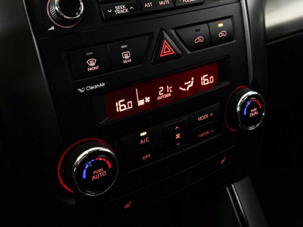 Kia Sorento с пробегом — 2012 год. Фото: #14