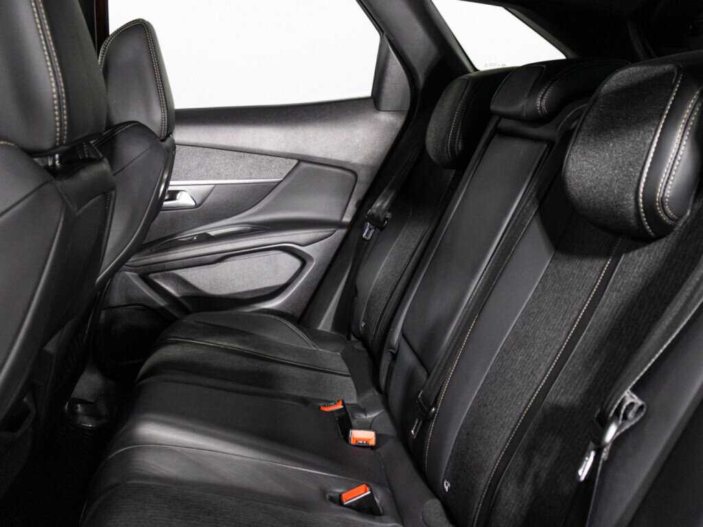 Peugeot 3008 с пробегом — 2017 год. Фото: #9