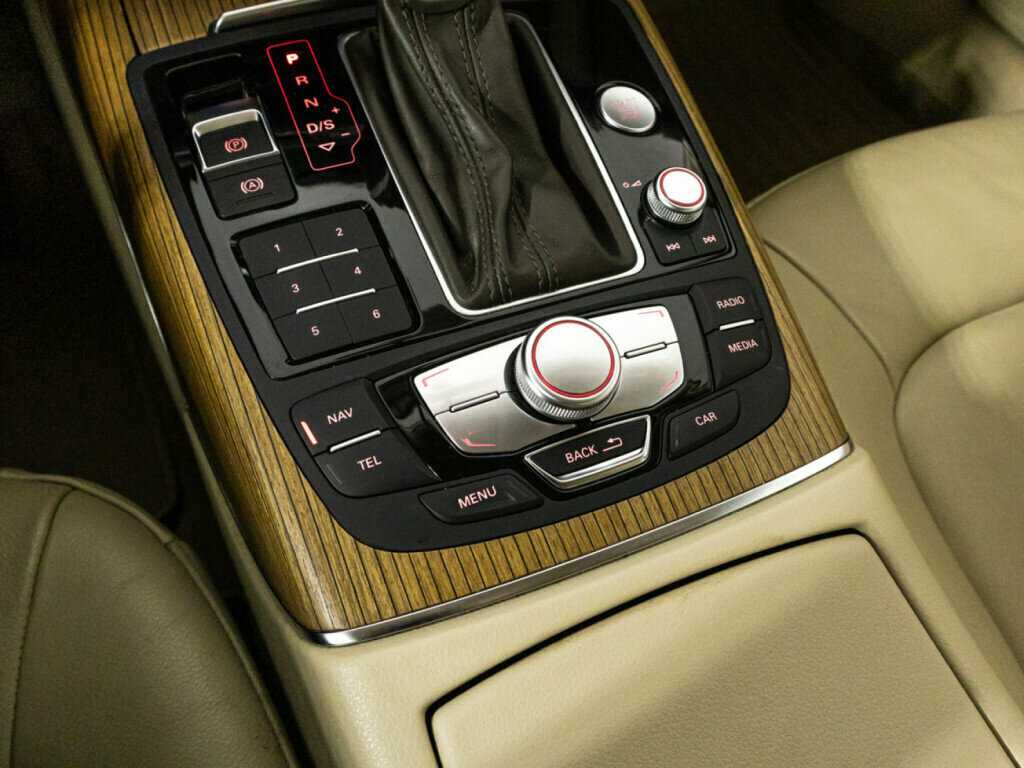 Audi A6 с пробегом — 2015 год. Фото: #18