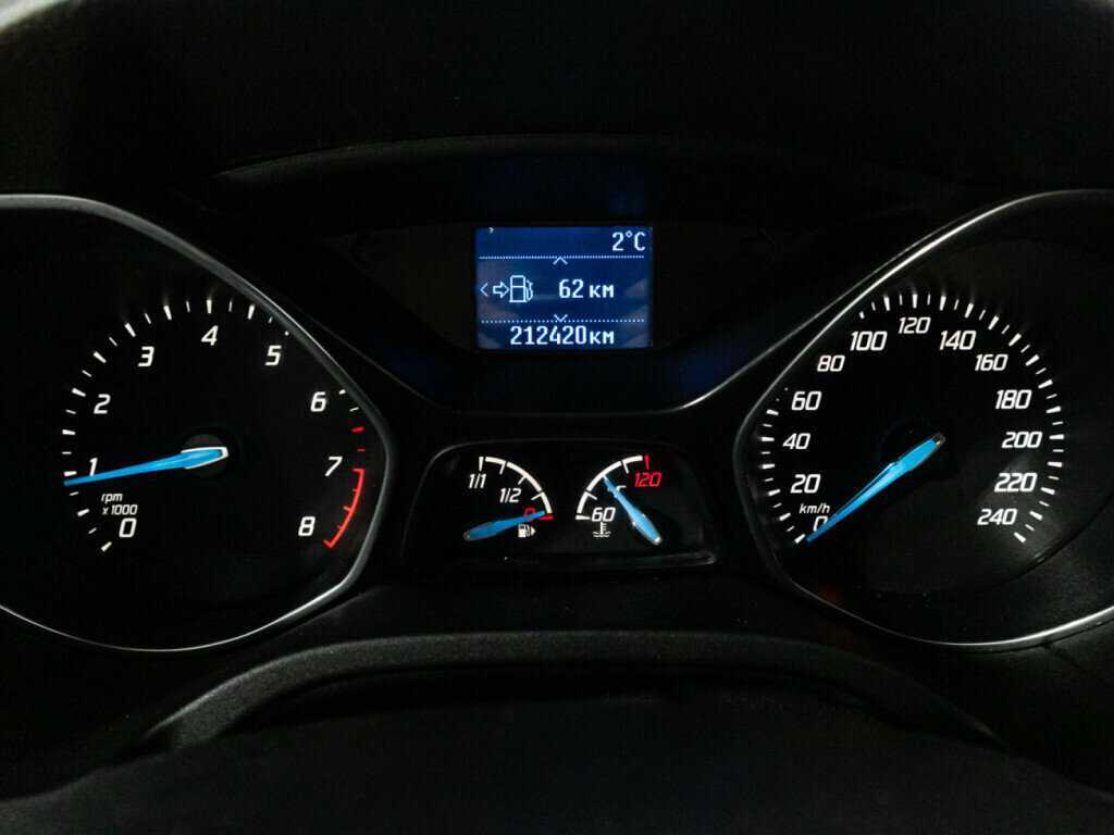 Ford Focus с пробегом — 2013 год. Фото: #11