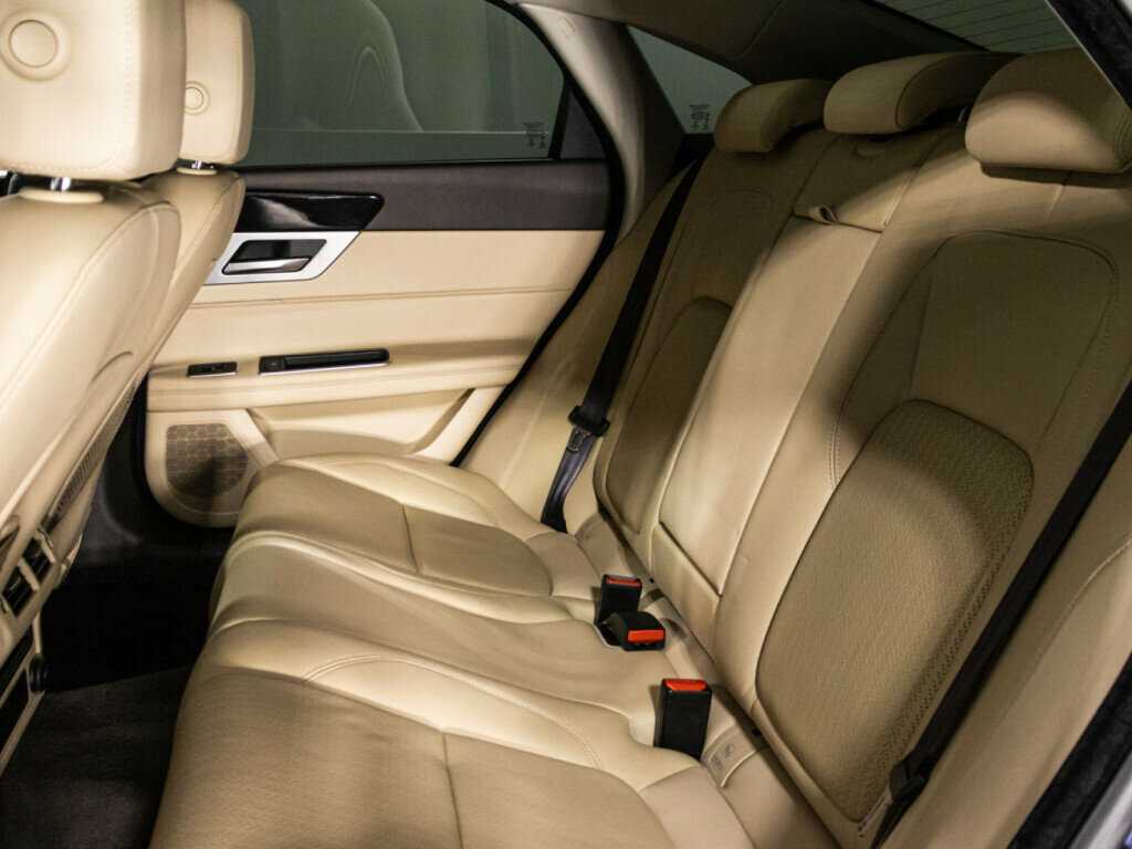 Jaguar XF с пробегом — 2017 год. Фото: #7