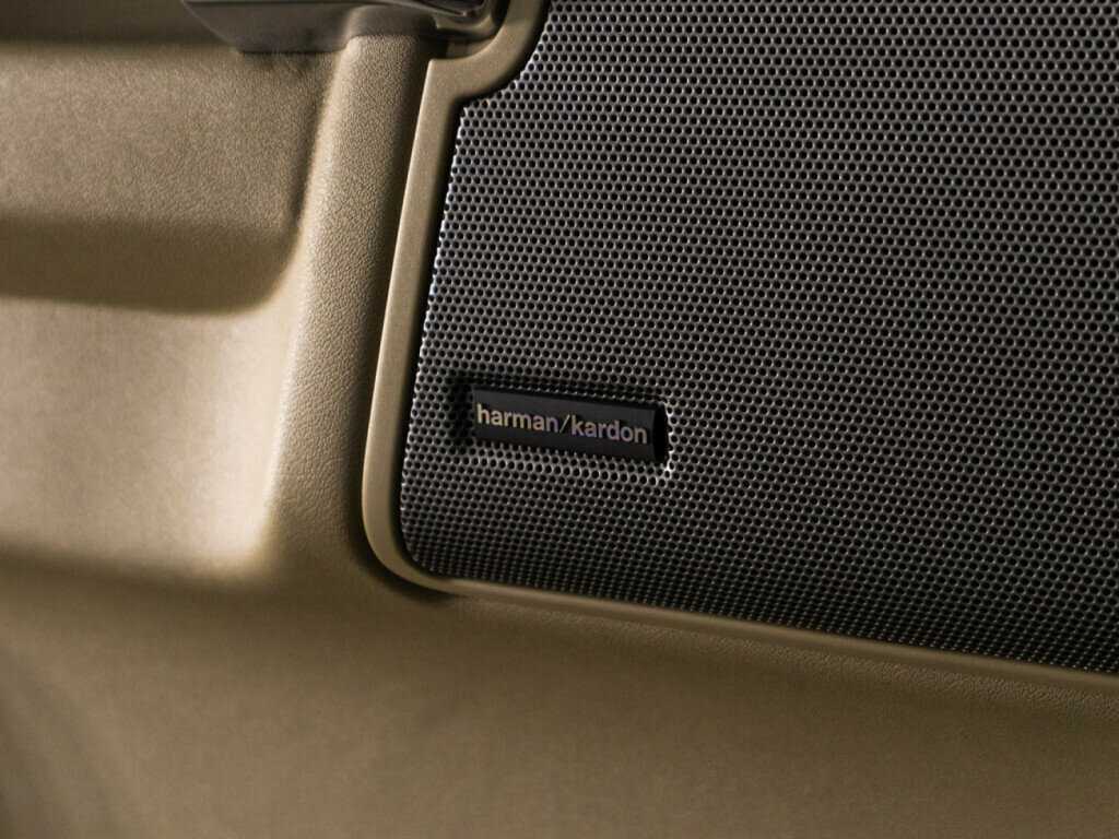 Land Rover Discovery с пробегом — 2013 год. Фото: #21