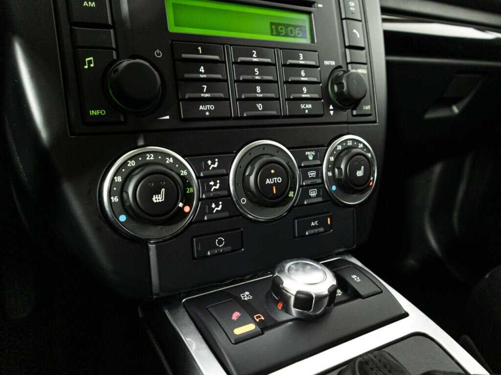 Land Rover Freelander с пробегом — 2012 год. Фото: #14