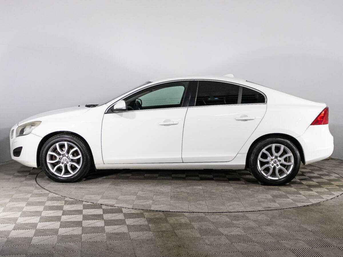 Volvo S60 с пробегом — 2012 год. Фото: #7