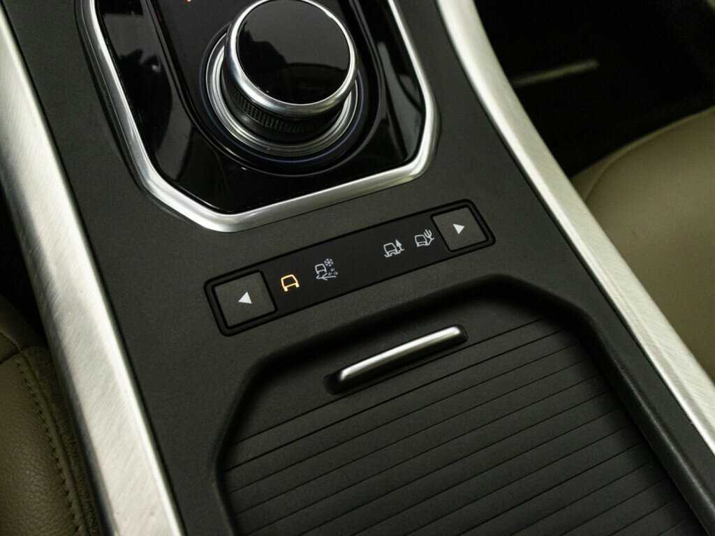 Land Rover Range Rover Evoque с пробегом — 2017 год. Фото: #18