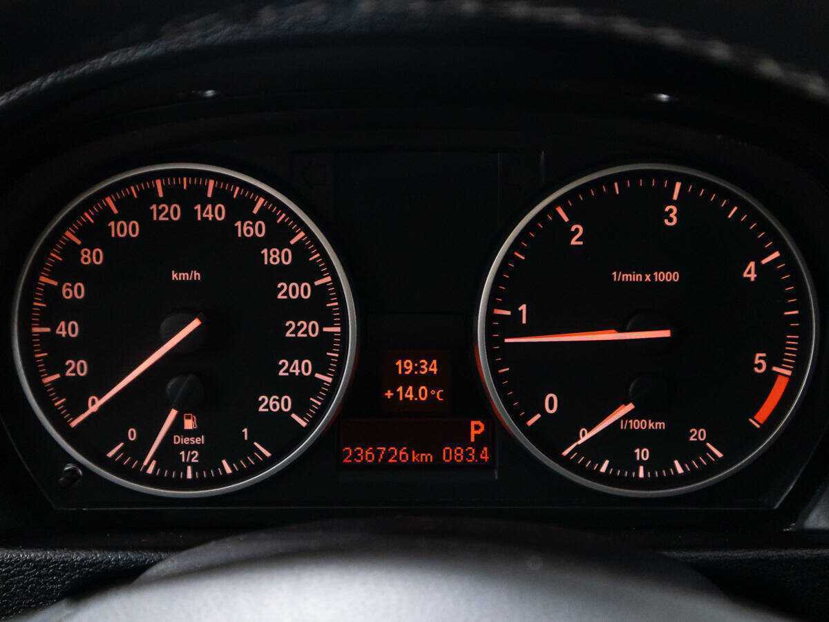 BMW X1 с пробегом — 2014 год. Фото: #11