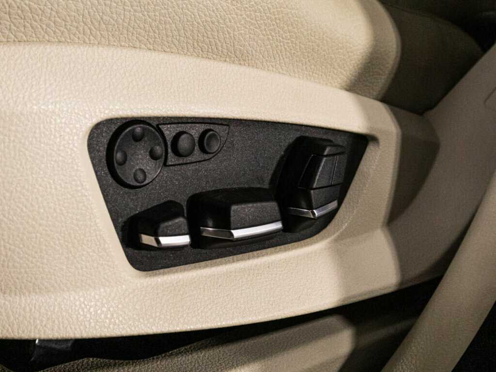 BMW 5 серии с пробегом — 2012 год. Фото: #21