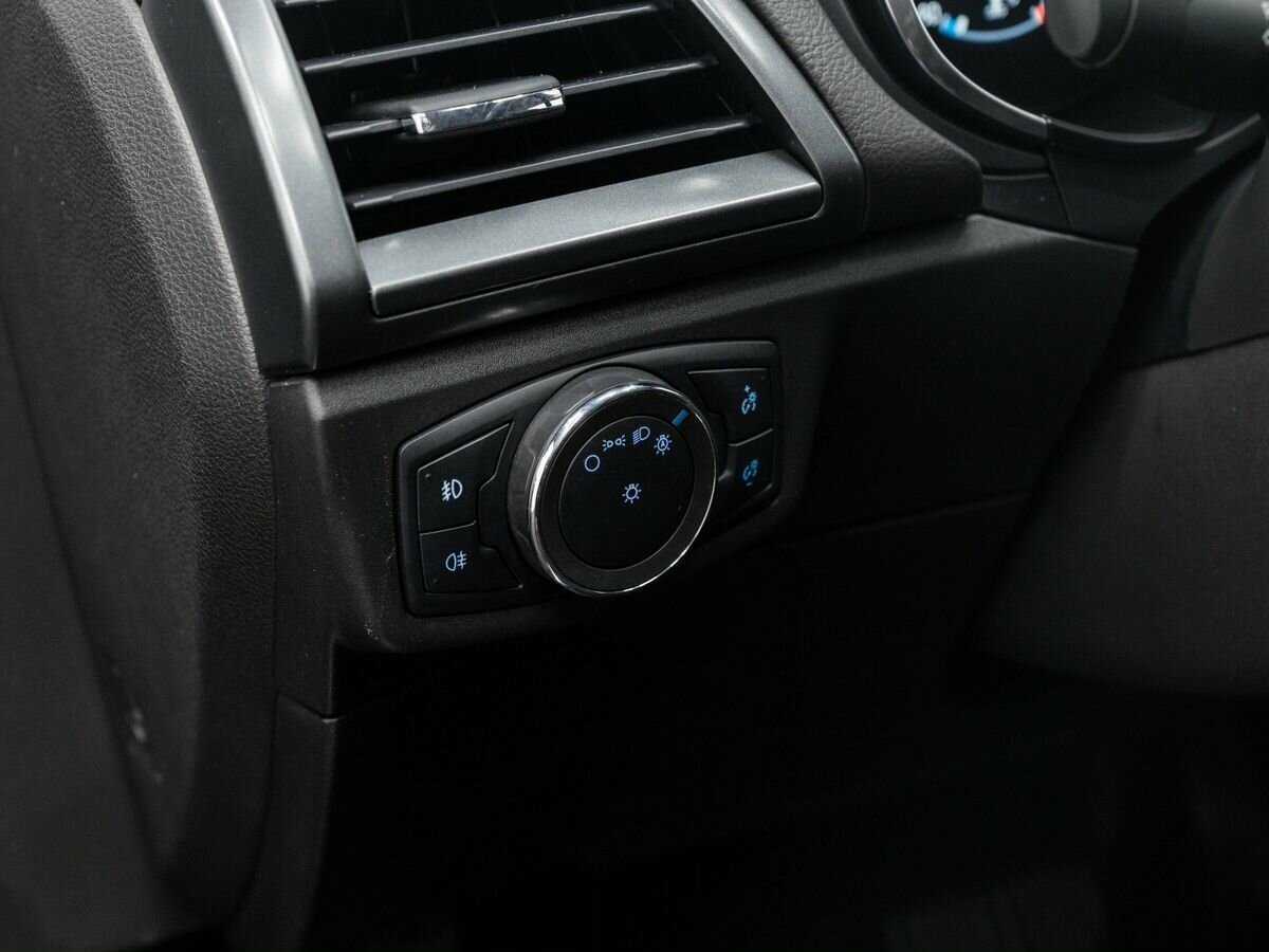 Ford Mondeo с пробегом — 2017 год. Фото: #16