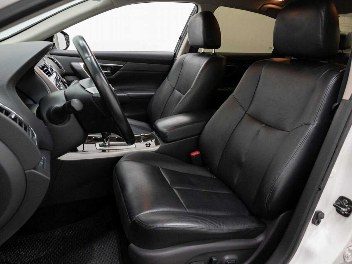 Nissan Teana с пробегом — 2015 год. Фото: #9