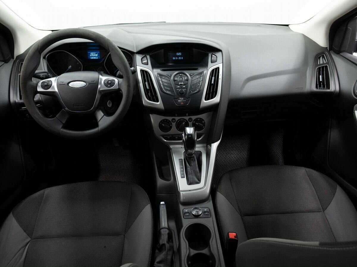 Ford Focus с пробегом — 2013 год. Фото: #13