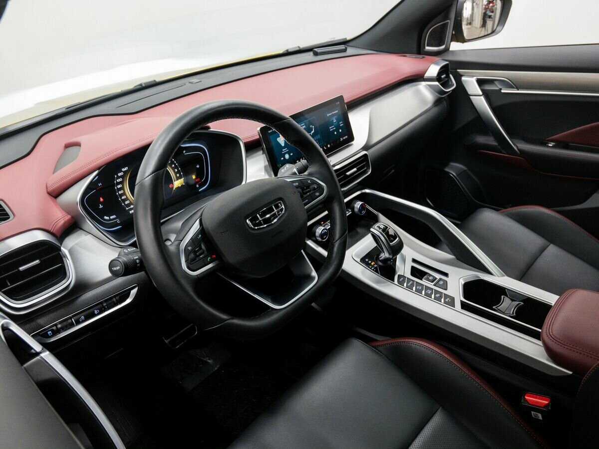 Geely Coolray с пробегом — 2022 год. Фото: #14