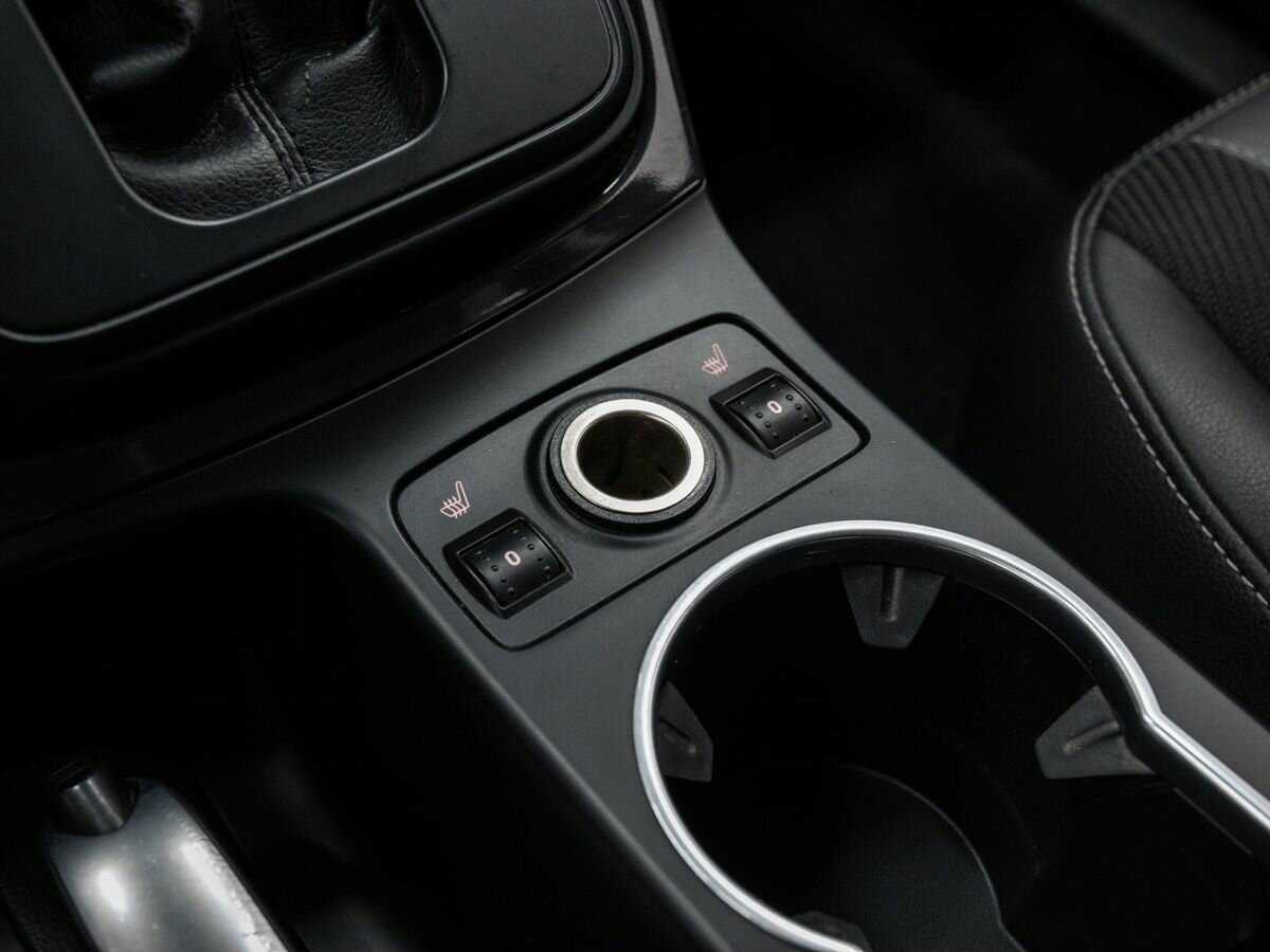 Ford Kuga с пробегом — 2015 год. Фото: #14