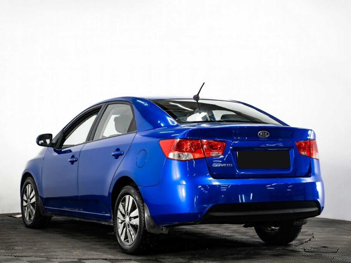 Kia Cerato с пробегом — 2012 год. Фото: #4