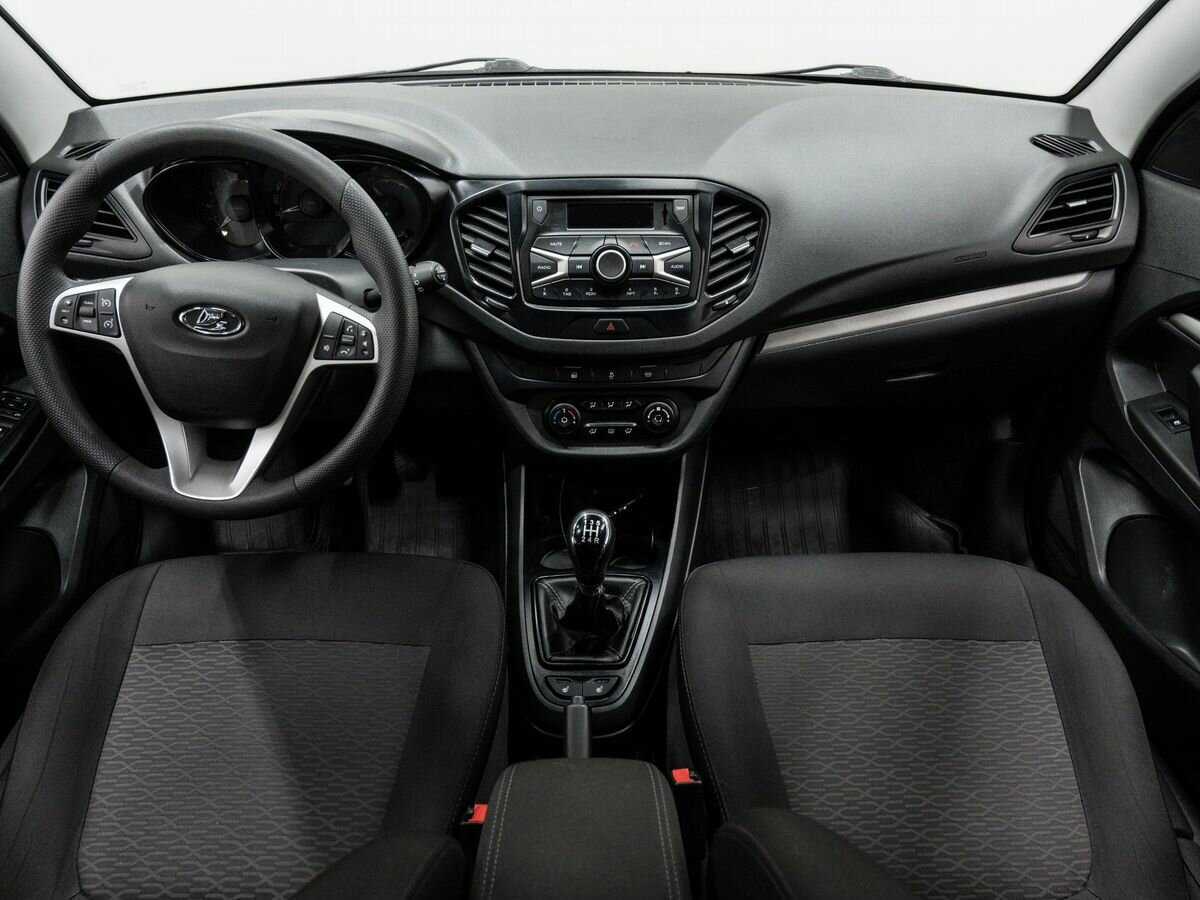 Lada (ВАЗ) Vesta с пробегом — 2019 год. Фото: #10