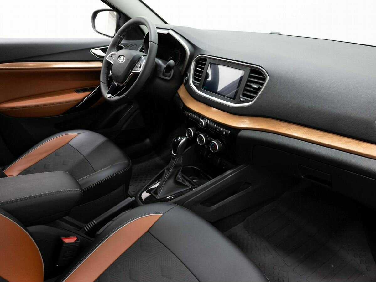 Lada (ВАЗ) Vesta с пробегом — 2024 год. Фото: #11