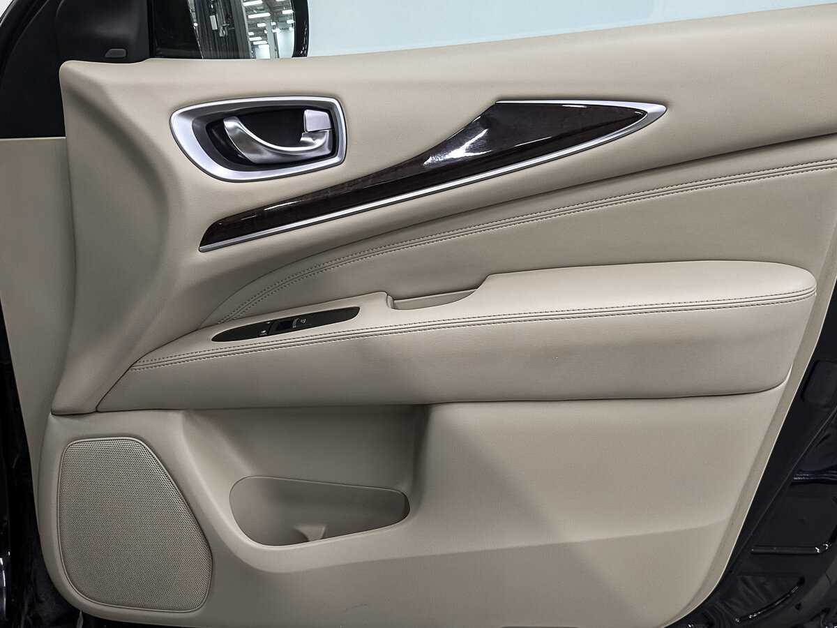 Infiniti QX60 с пробегом — 2014 год. Фото: #24