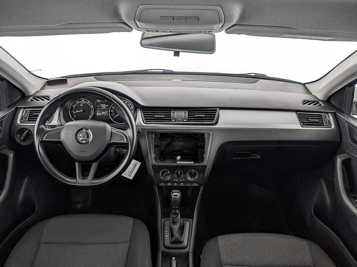 Skoda Rapid с пробегом — 2019 год. Фото: #11