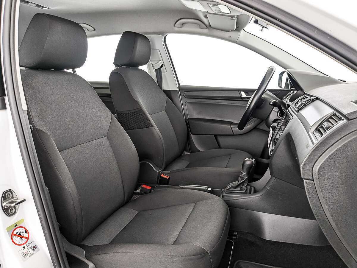 Skoda Rapid с пробегом — 2019 год. Фото: #20