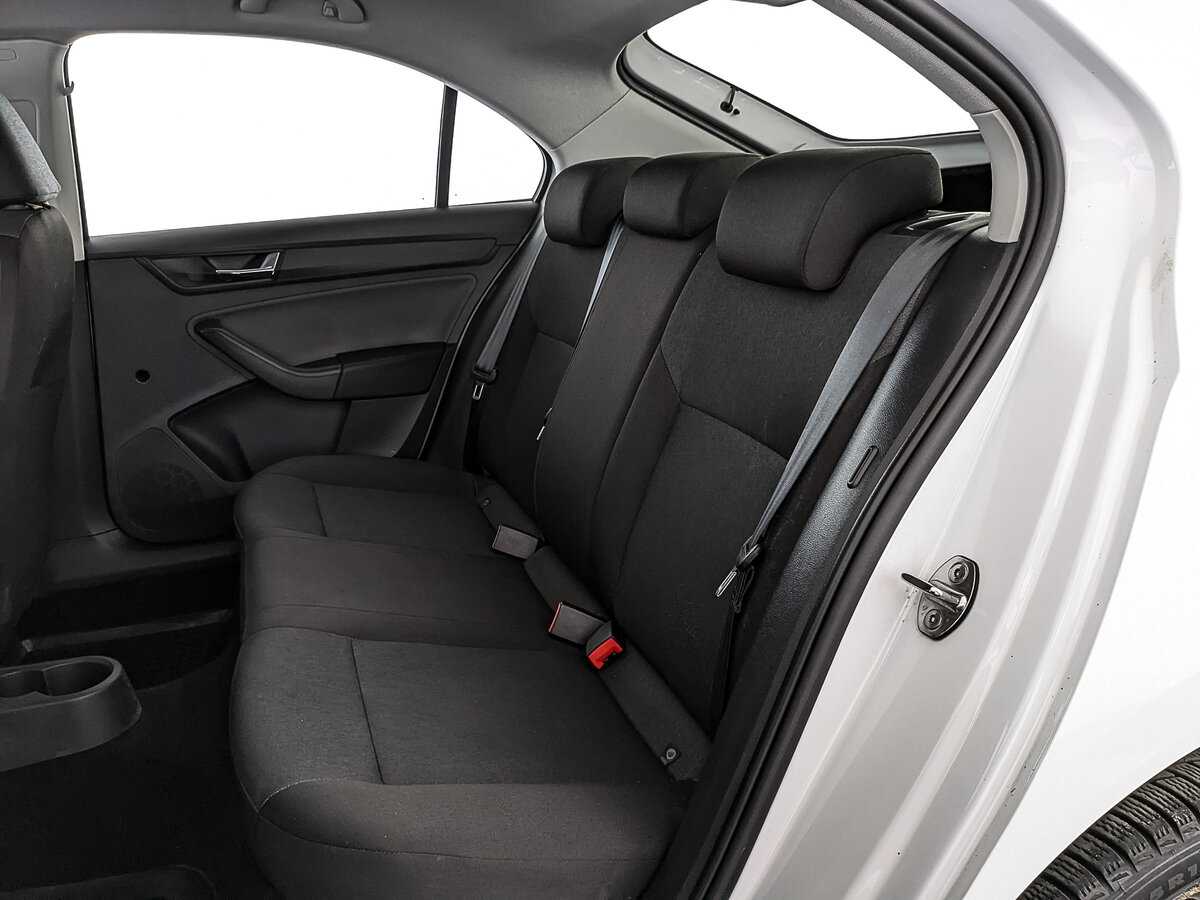 Skoda Rapid с пробегом — 2019 год. Фото: #15