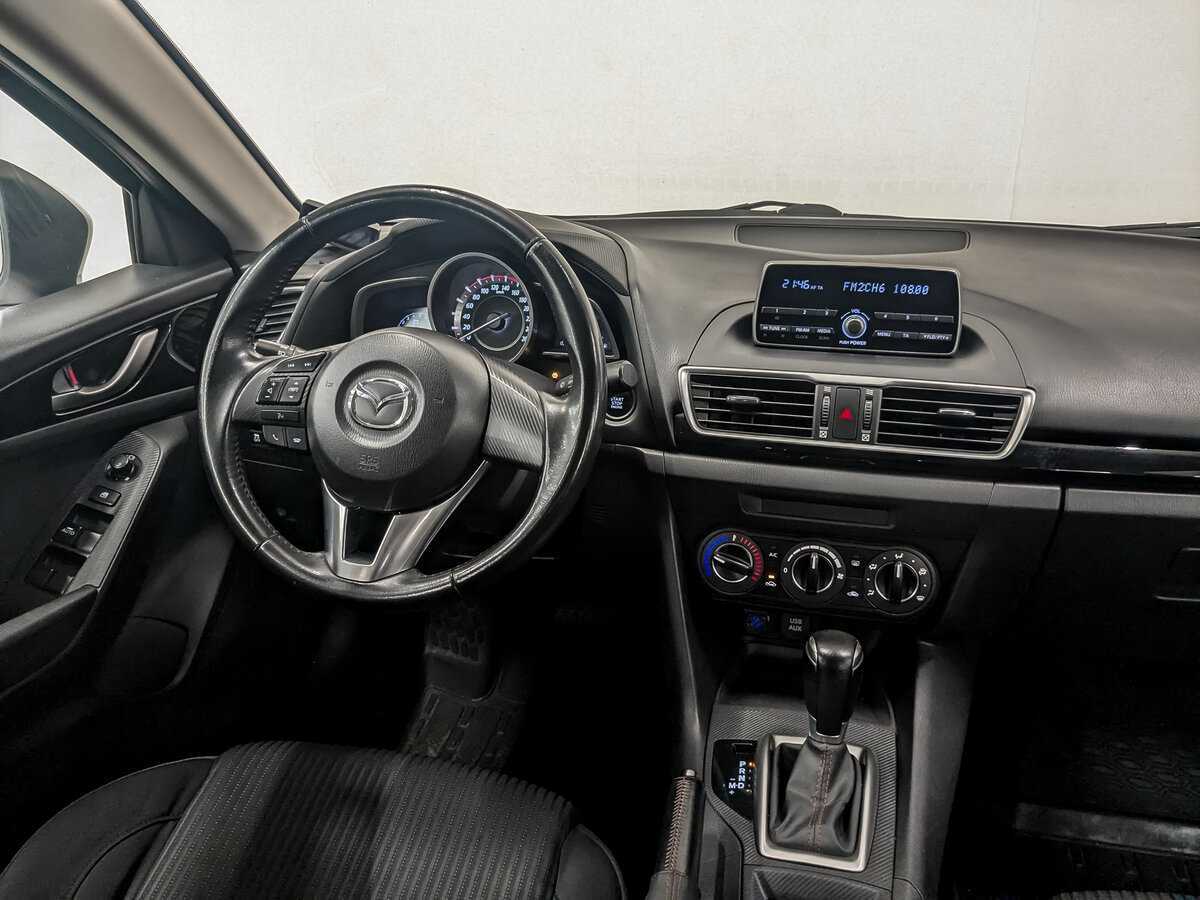 Mazda 3 с пробегом — 2014 год. Фото: #25