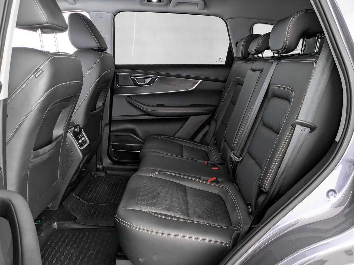 Chery Tiggo 8 с пробегом — 2024 год. Фото: #10