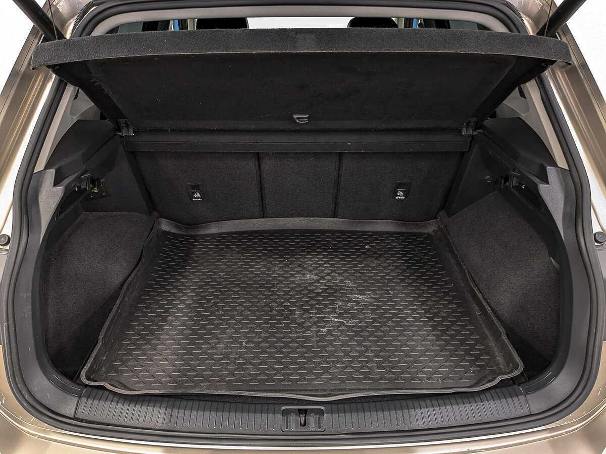 Volkswagen Tiguan с пробегом — 2018 год. Фото: #9