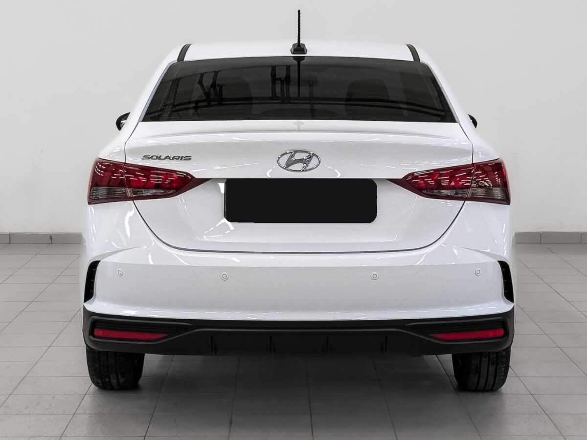 Hyundai Solaris с пробегом — 2022 год. Фото: #5