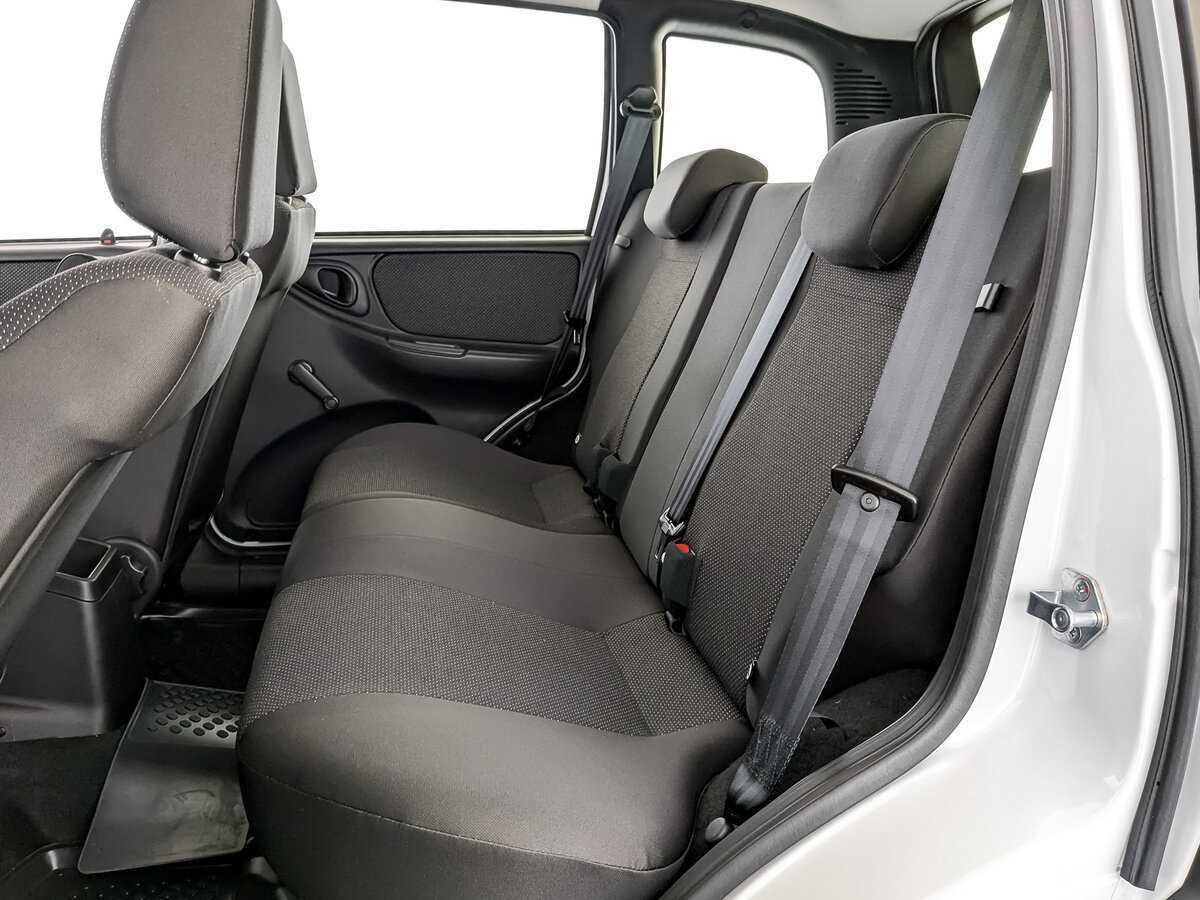 Lada (ВАЗ) Niva с пробегом — 2024 год. Фото: #11