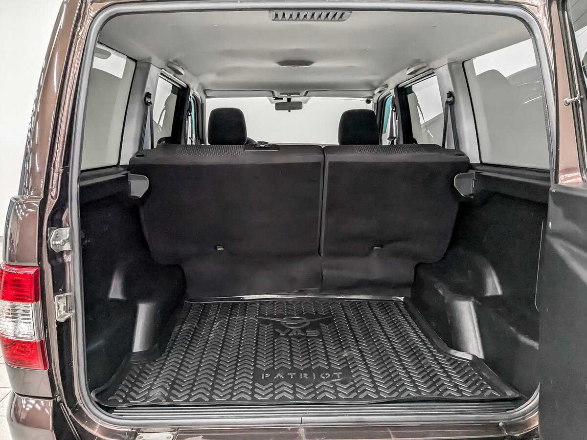 УАЗ Patriot с пробегом — 2018 год. Фото: #9