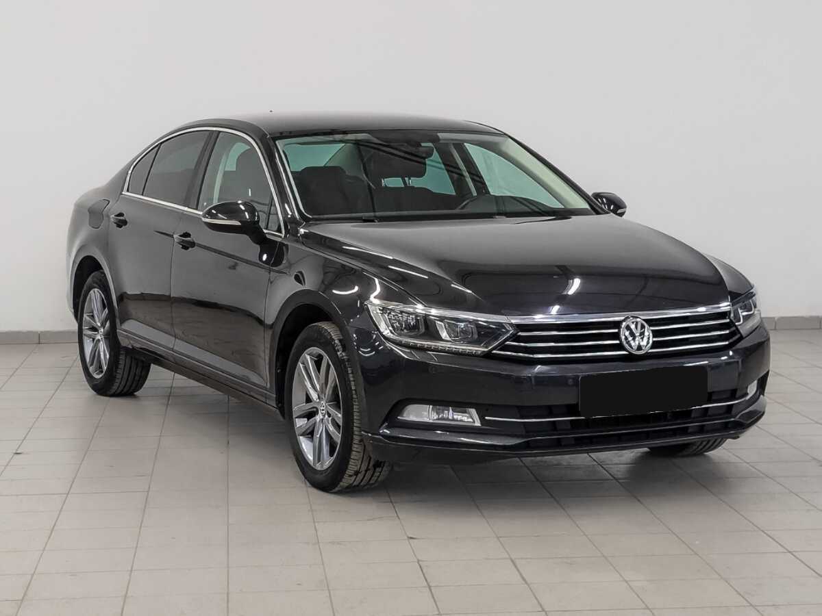 Volkswagen Passat с пробегом — 2019 год. Фото: #2