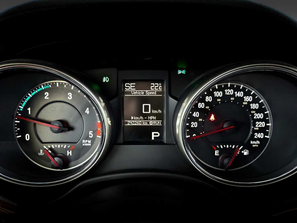 Jeep Grand Cherokee с пробегом — 2012 год. Фото: #12