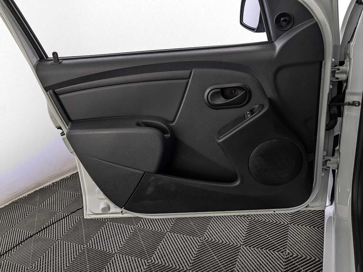 Lada (ВАЗ) Largus с пробегом — 2021 год. Фото: #18