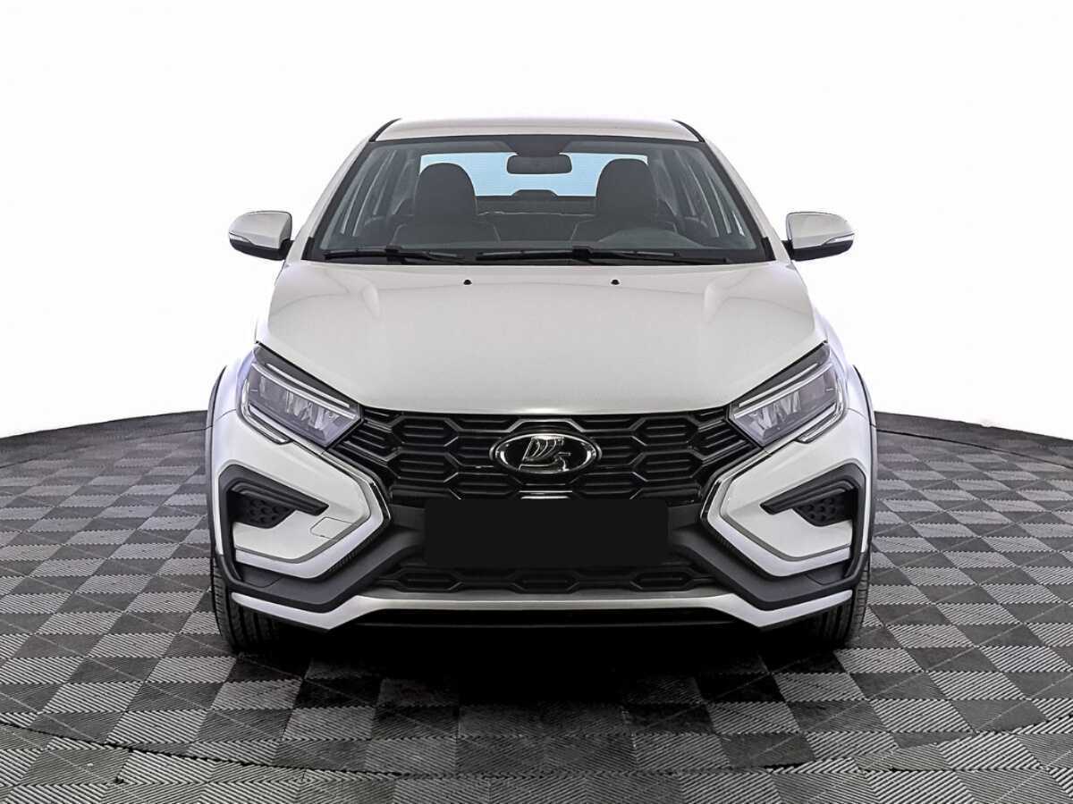 Lada (ВАЗ) Vesta с пробегом — 2024 год. Фото: #1