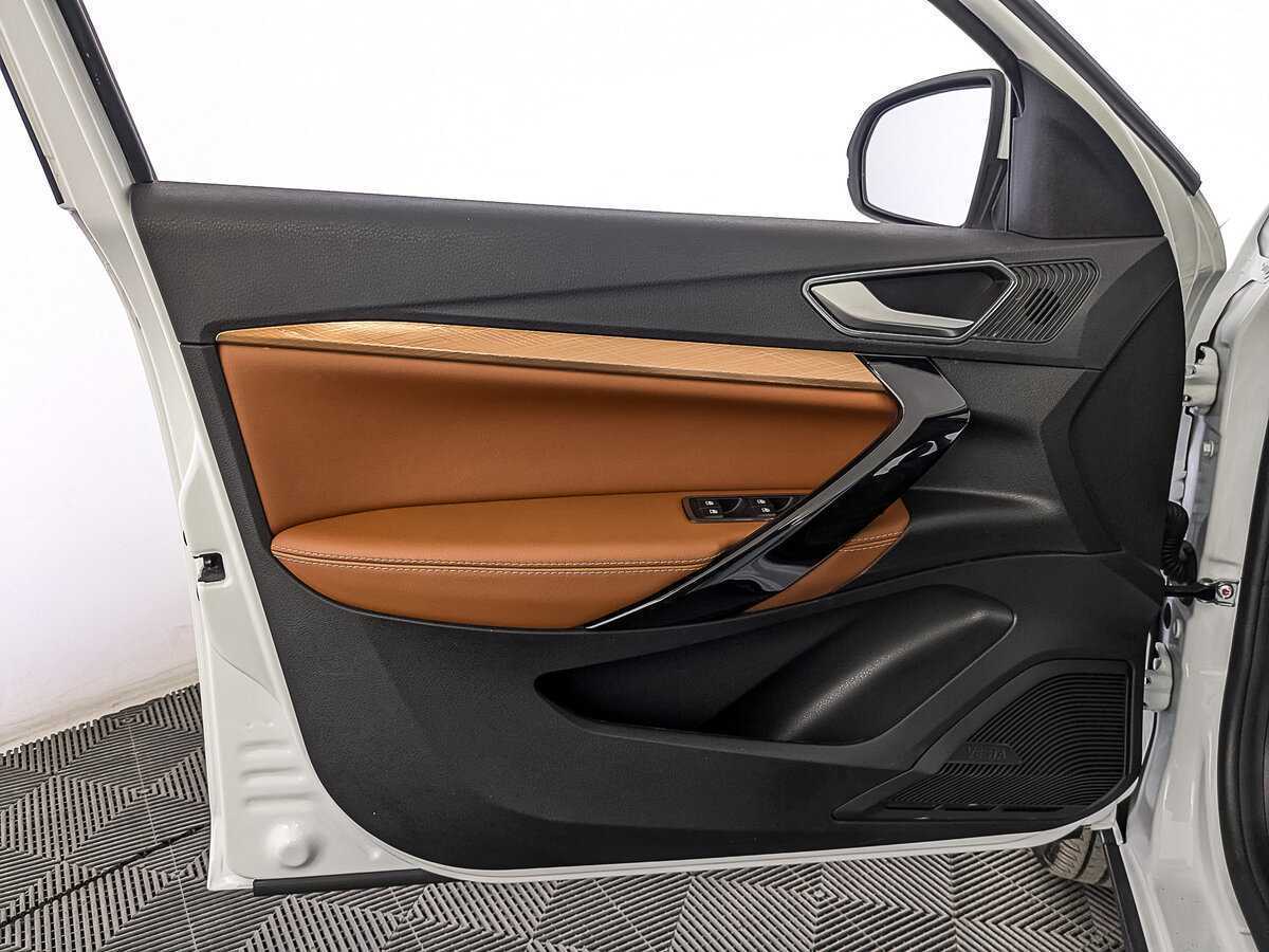 Lada (ВАЗ) Vesta с пробегом — 2024 год. Фото: #18