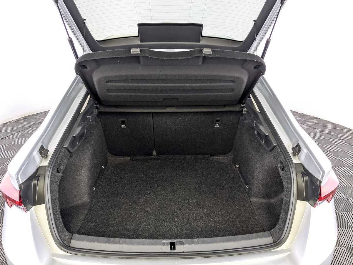 Skoda Octavia с пробегом — 2021 год. Фото: #9