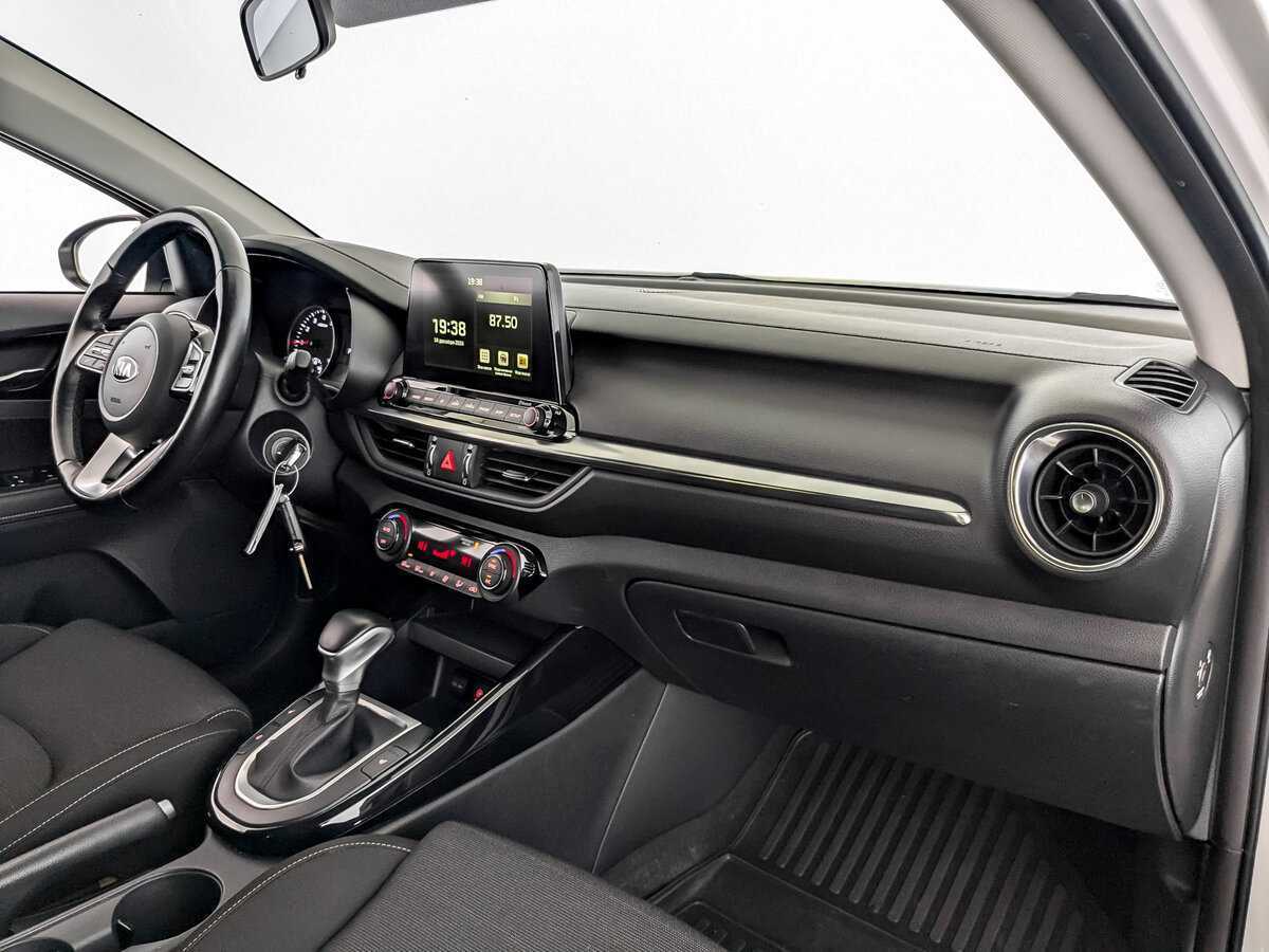 Kia Cerato с пробегом — 2020 год. Фото: #10