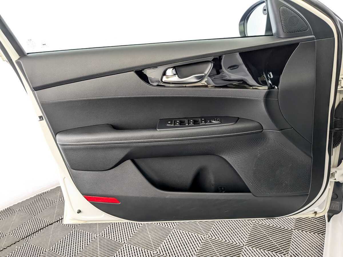 Kia Cerato с пробегом — 2020 год. Фото: #18