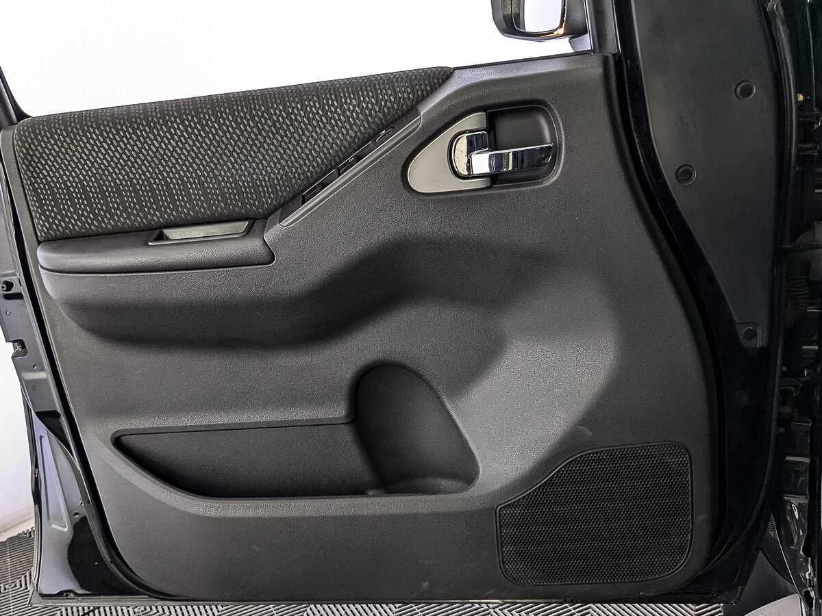 Nissan Pathfinder с пробегом — 2012 год. Фото: #18