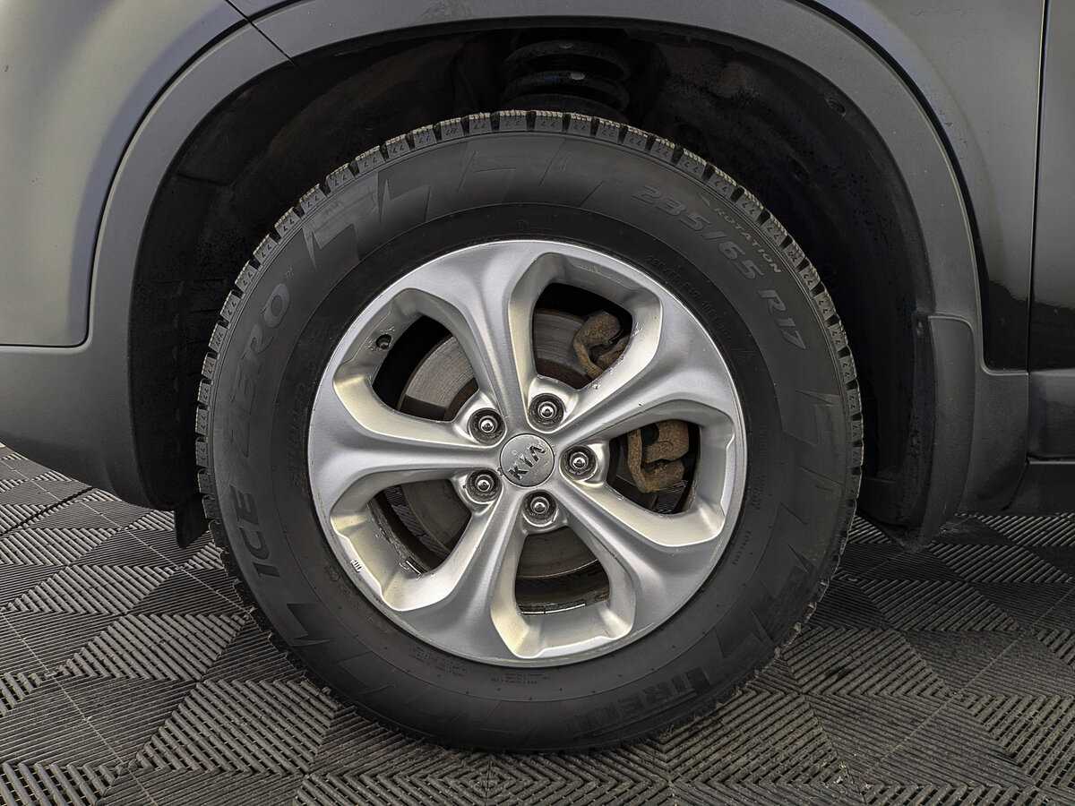 Kia Sorento с пробегом — 2017 год. Фото: #11