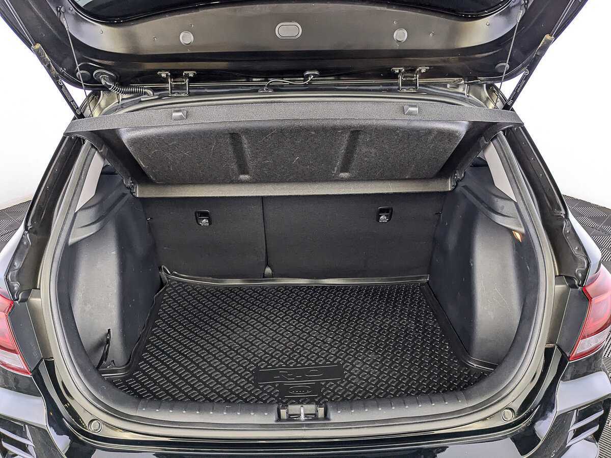 Kia Rio с пробегом — 2021 год. Фото: #9