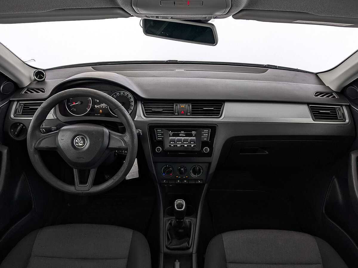 Skoda Rapid с пробегом — 2017 год. Фото: #12