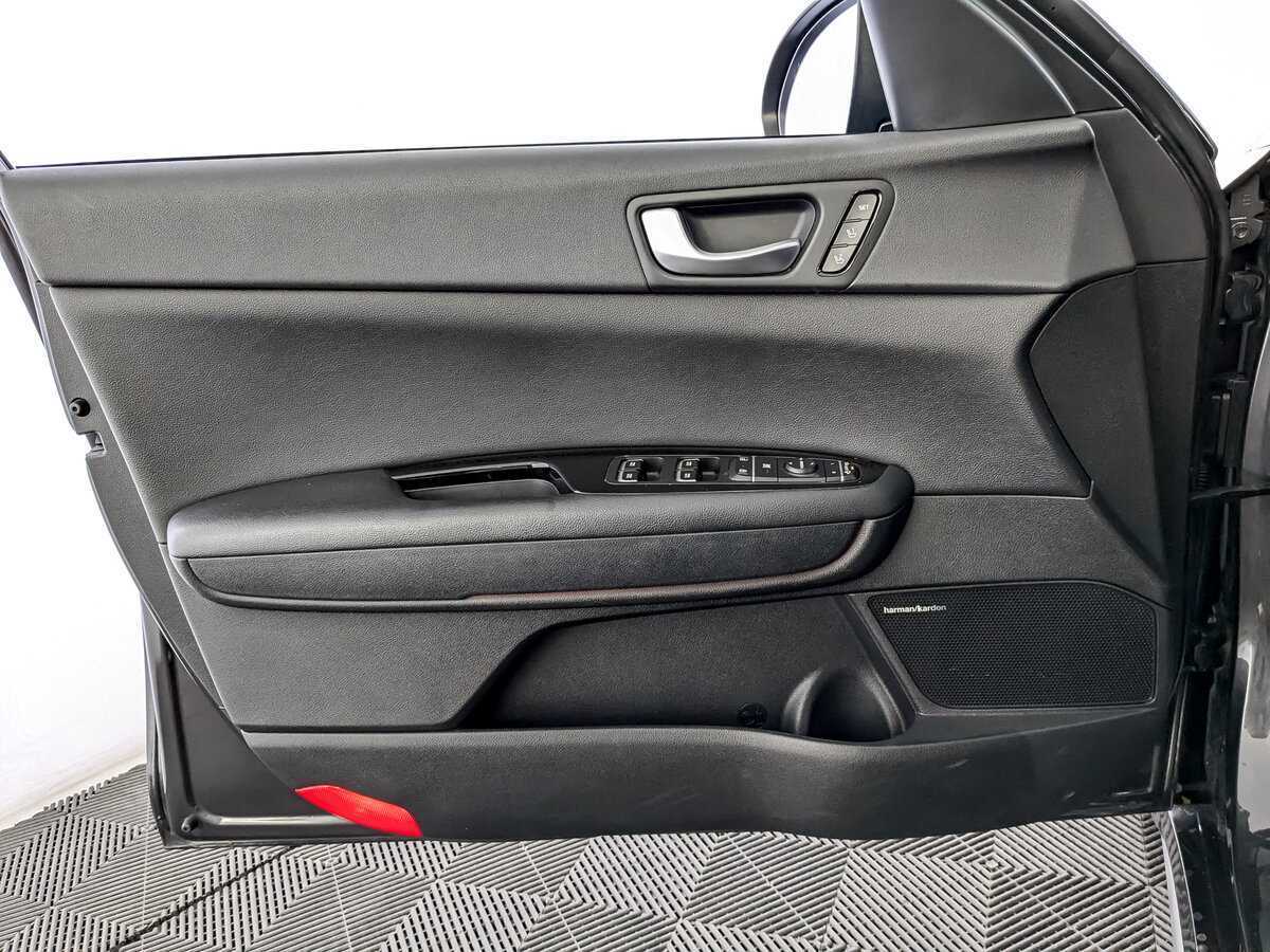 Kia Optima с пробегом — 2018 год. Фото: #18