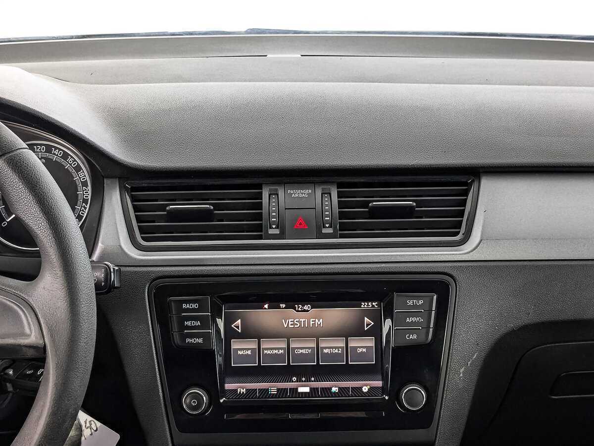 Skoda Rapid с пробегом — 2019 год. Фото: #16