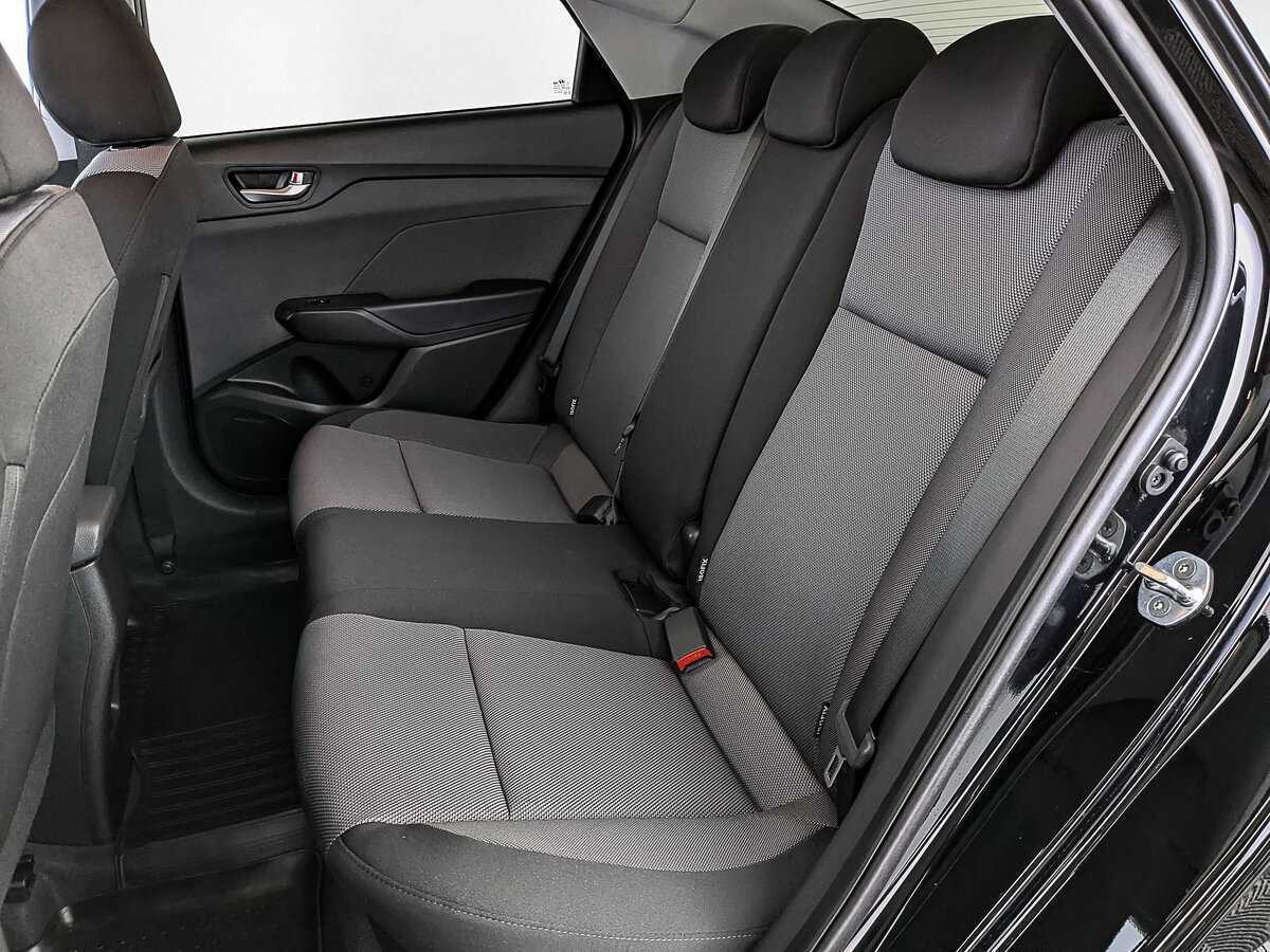 Hyundai Solaris с пробегом — 2021 год. Фото: #17