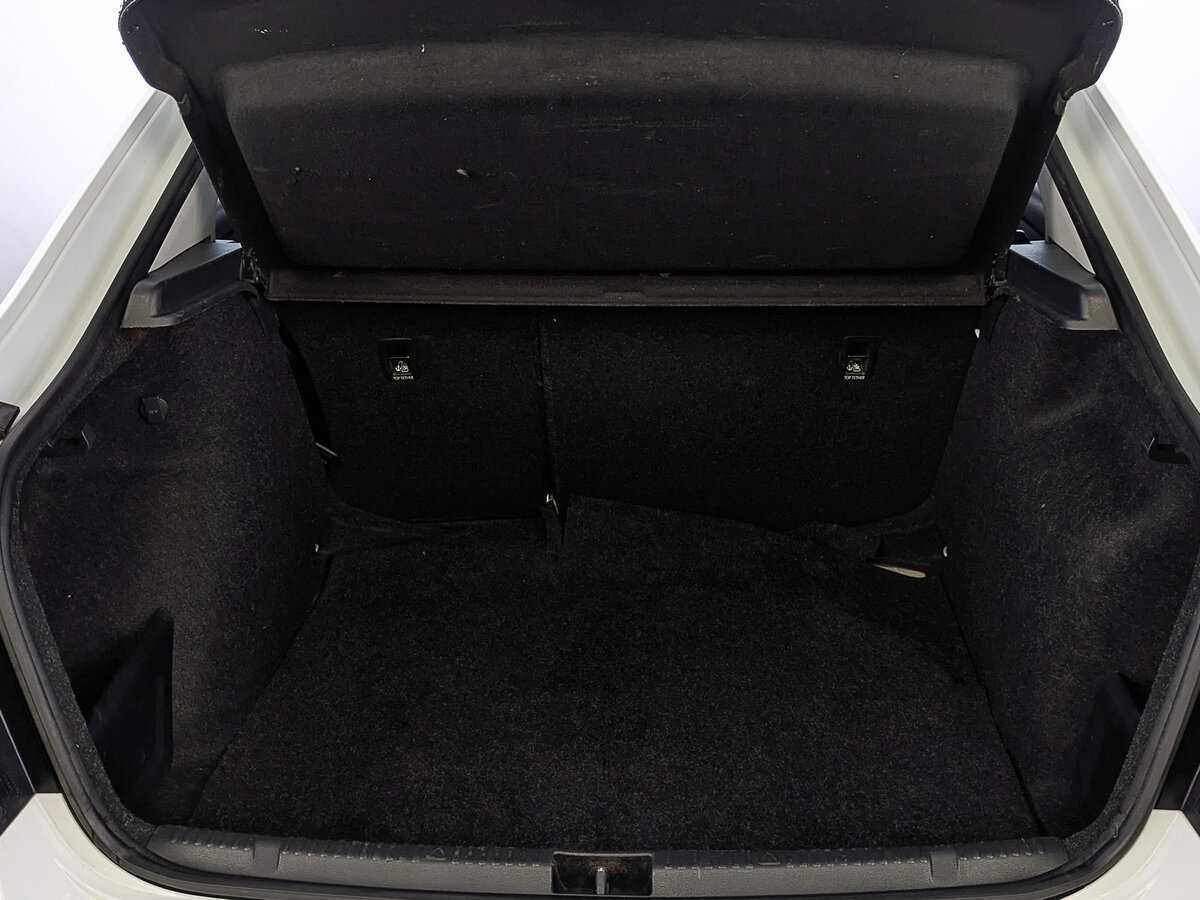 Skoda Rapid с пробегом — 2019 год. Фото: #9