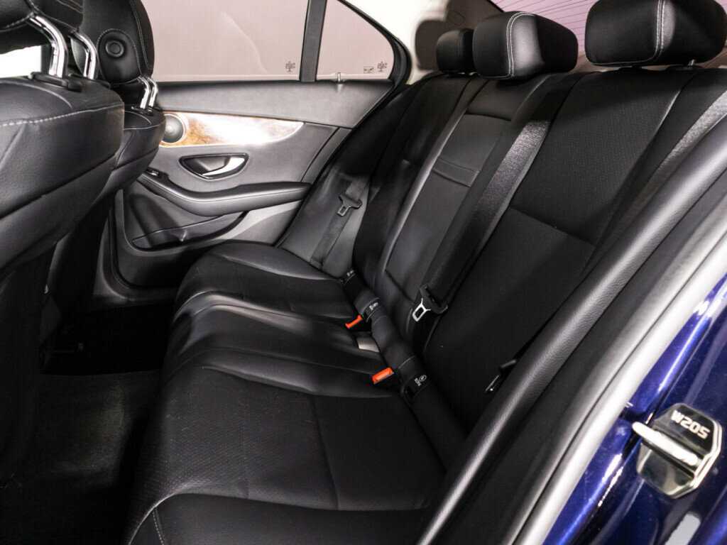 Mercedes-Benz C-Класс с пробегом — 2015 год. Фото: #9